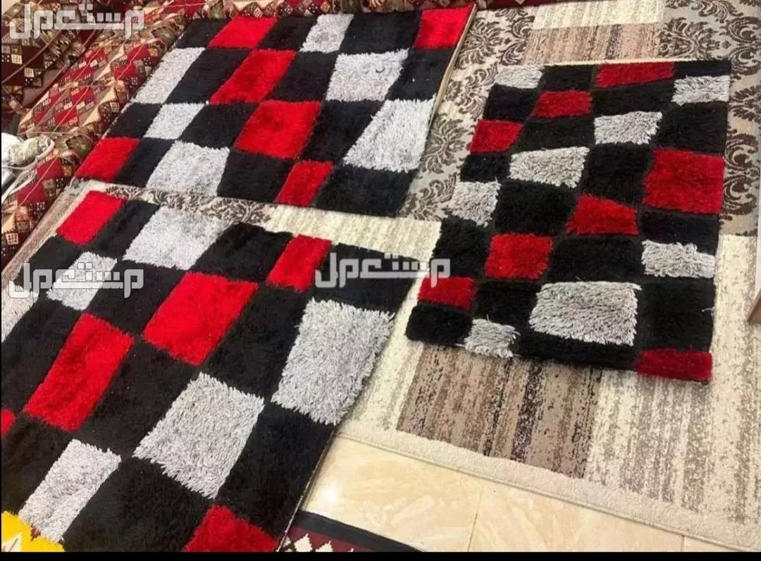 ثلاثه فرشات اثنين كبيره ووحده وسط بسعر 370 في جدة بسعر 370 ريال سعودي ثلاث فرشات اثنين كبار ووحده وسط ب370 ريال