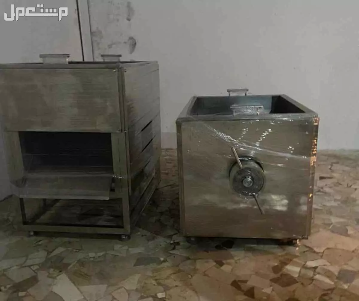 للبيع خط انتاج معجون التمر  الموقع الاحساء المعدات جديده