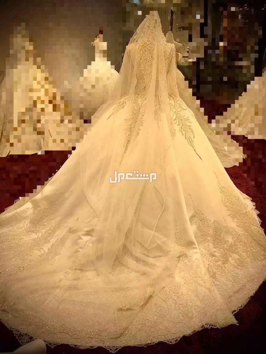 فستان زفاف عروس ملكي في جدة لبس مرة واحدة فقط مع كامل ملحقاته