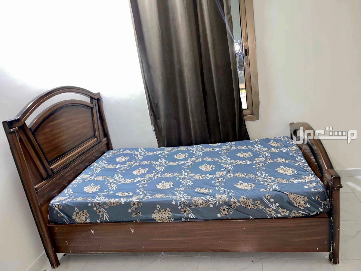 سرير نفر ونص + مرتبة حي الزهور الدمام سيهات البيع لغرض السفر السعر 350 لسرعة البيع في الدمام بسعر 350 ريال سعودي