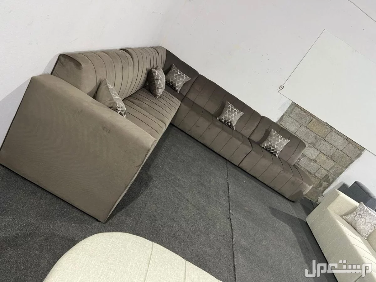 كنب جديد جاهز للبيع شامل التوصيل بالرياض