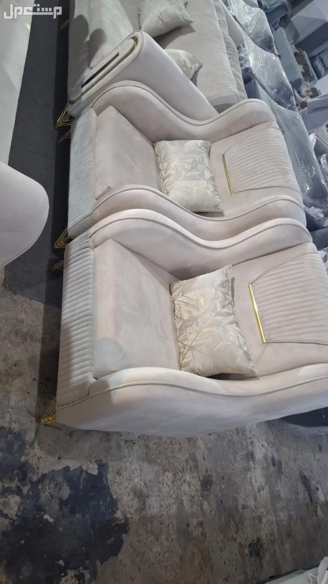 كنب جديد جاهز للبيع شامل التوصيل بالرياض