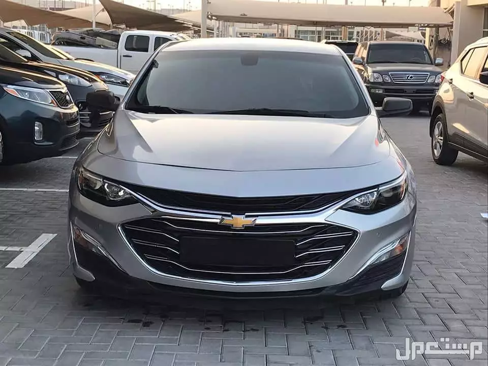 ما الفرق بين السيارات الوارد الأمريكي والخليجي؟.. مزايا وعيوب كل منهما مزايا وعيوب السيارة الوارد أمريكي والخليجية