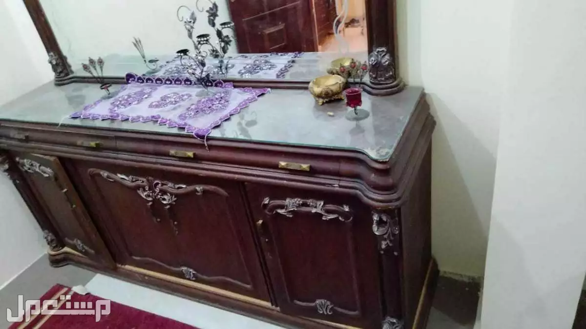 للبيع غرفه سفرة كامله خشب زان 10000 في قسم فاقوس بسعر 10 آلاف جنيه مصري