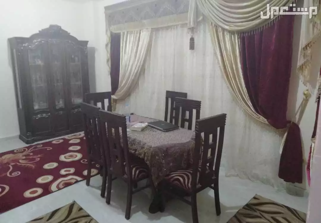للبيع غرفه سفرة كامله خشب زان 10000 في قسم فاقوس بسعر 10 آلاف جنيه مصري