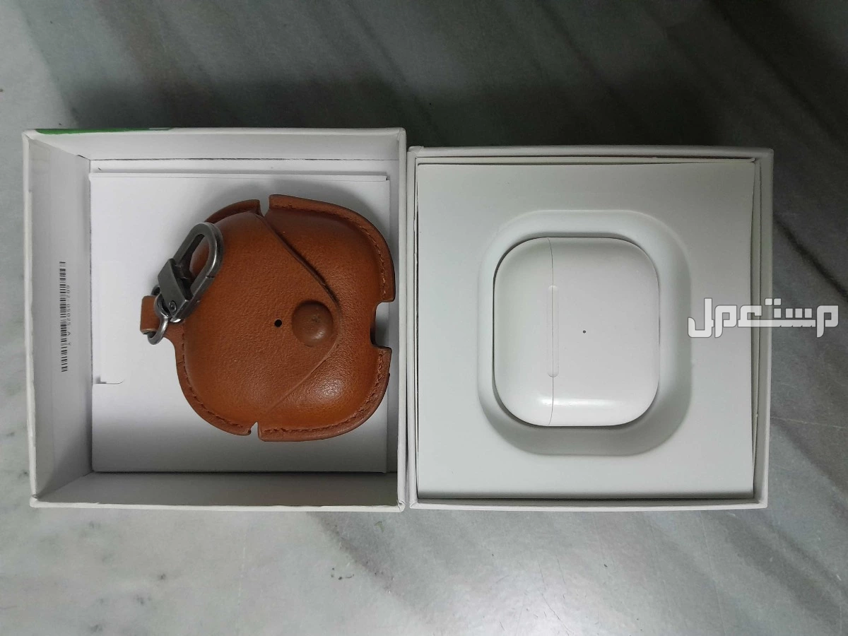 airpods 3 في قسم حلوان بسعر 250 جنيه مصري