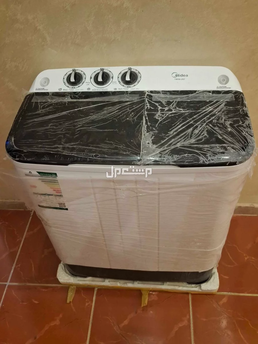 غسالة نصف اوتوماتيك 7 كيلو استعمال خفيف بحالة الزيرو نظيفة من نوعة media