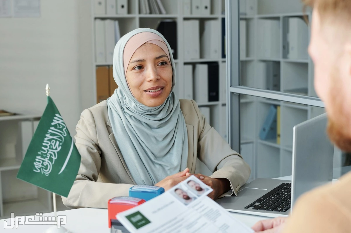 حالات غياب الموظف في السعودية.. وكيفية التعامل معها بشكل قانوني الغياب بدون عذر للموظف الحكومي