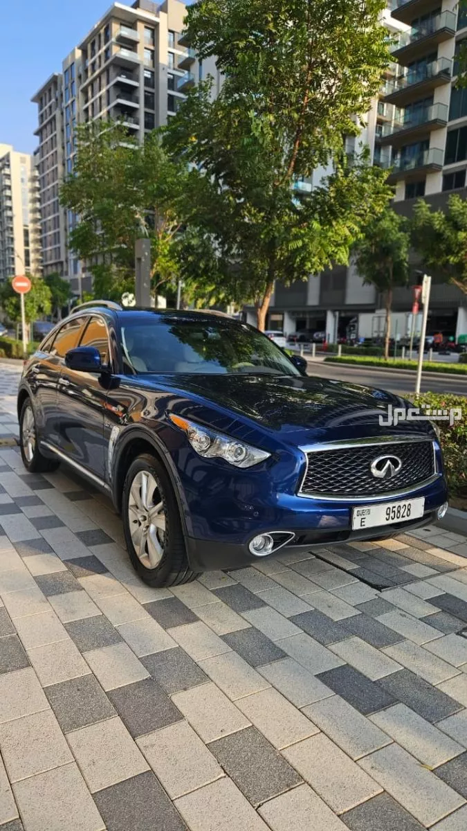 انفنتي QX70 2020 في دبي بسعر 90 ألف درهم إماراتي