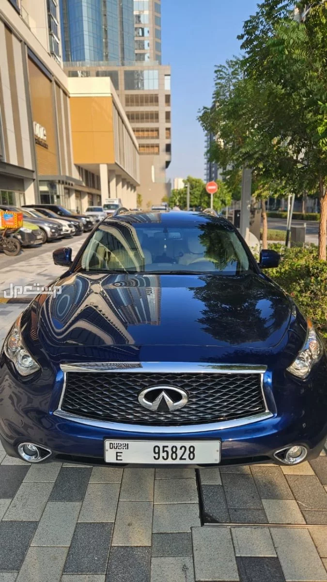 انفنتي QX70 2020 في دبي بسعر 90 ألف درهم إماراتي