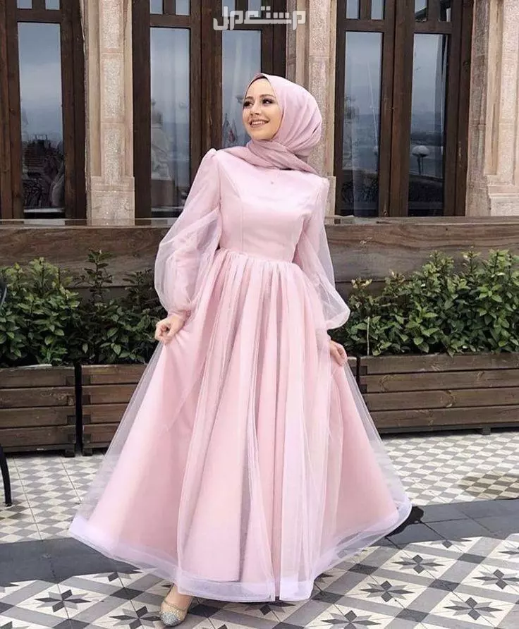 أجمل فساتين مناسبات 2025 والأسعار (صور) أجمل فساتين سهرات 2025 لأمسيات لا تُنسى