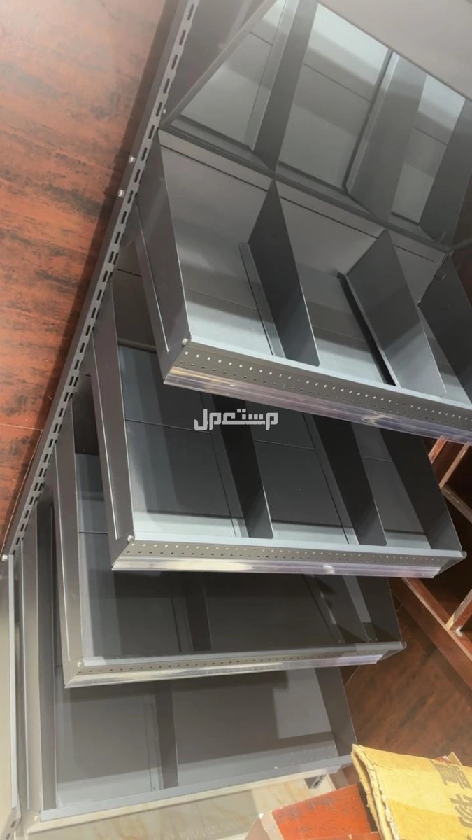 معدات محمصة منصات عرض للبيع بسعر مناسب