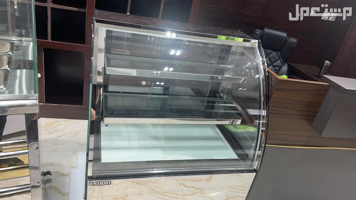 معدات محمصة منصات عرض للبيع بسعر مناسب