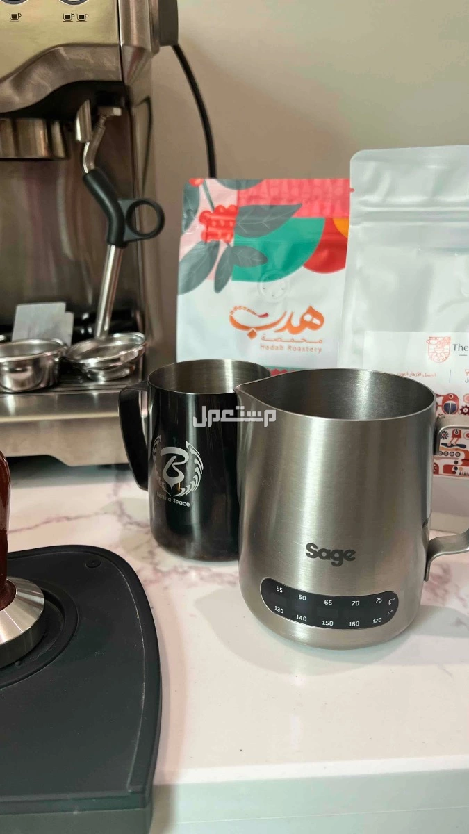 مكينة قهوة بريفل/سيج باريستا اكسبريس مع كامل ملحقاتها وملحقات اضافية وهدية