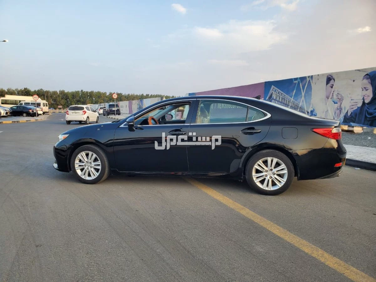 Lexus ES 2014 في الشارقة بسعر 19 ألف درهم إماراتي
