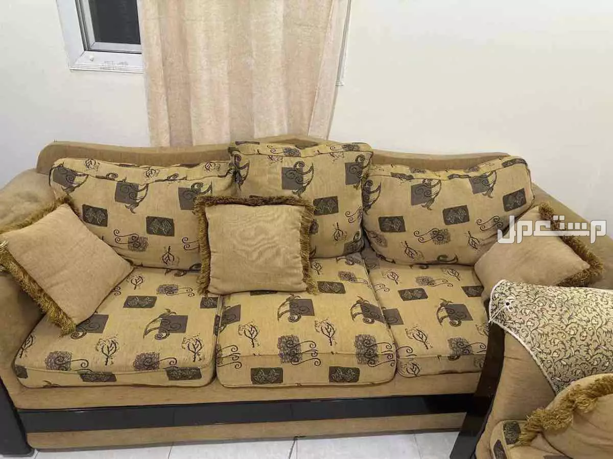 طقم كنب بدون كسور نهائي سليم الاسفنج ممتاز