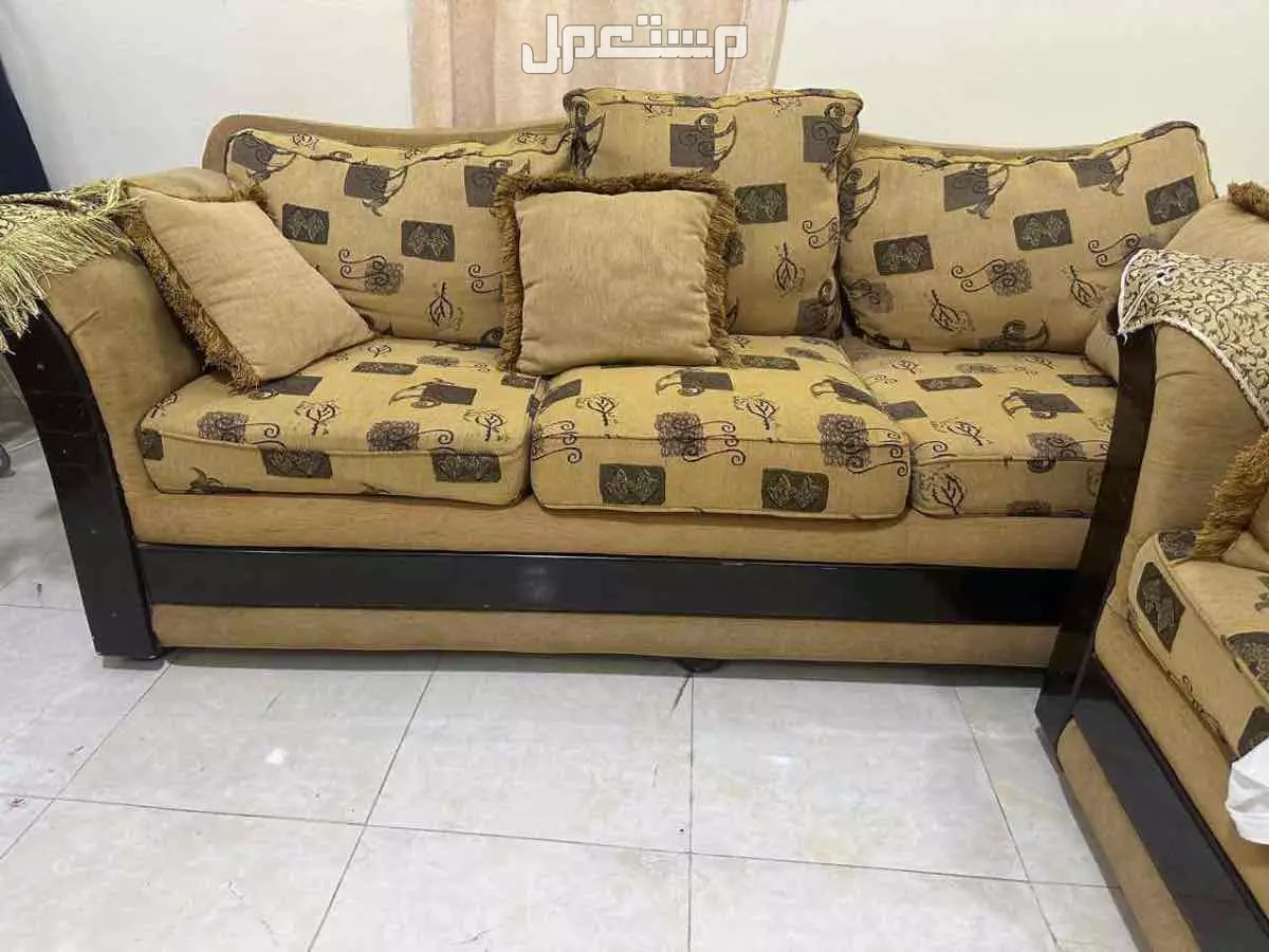 طقم كنب بدون كسور نهائي سليم الاسفنج ممتاز