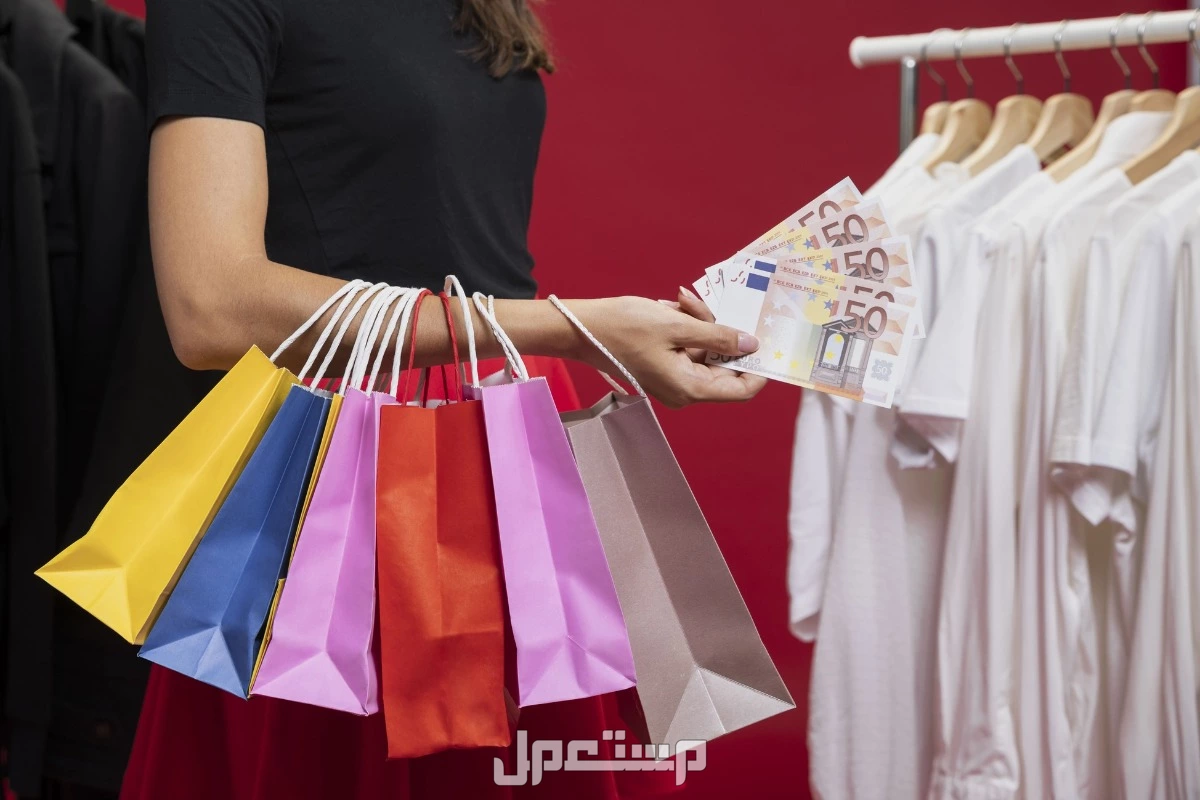 تفسير حلم الثوب الجديد في المنام حسب المفسرين تفسير حلم الثوب الجديد في المنام ومعناه