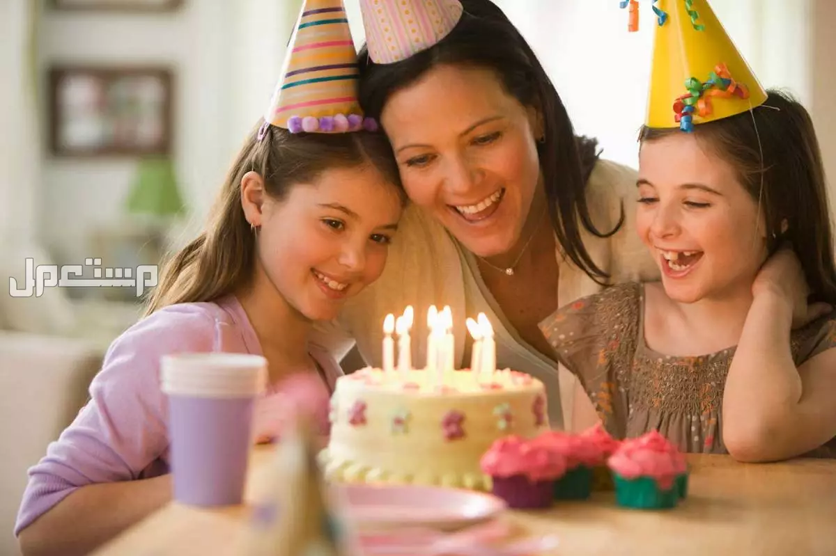 أجمل كلمات وعبارت عن الأم في عيد ميلادها مكتوبة ومعبرة رسائل عيد ميلاد الأم قصيرة