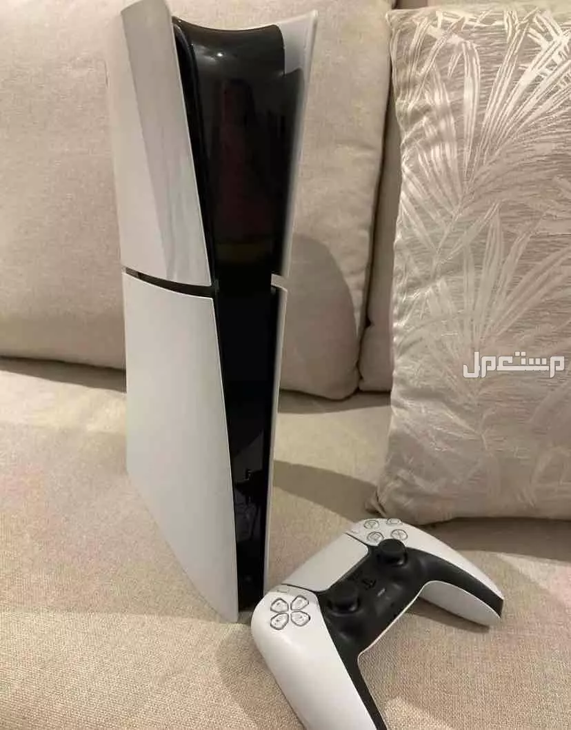 سوني 5 ف في جدة بسعر 1250 ريال سعودي