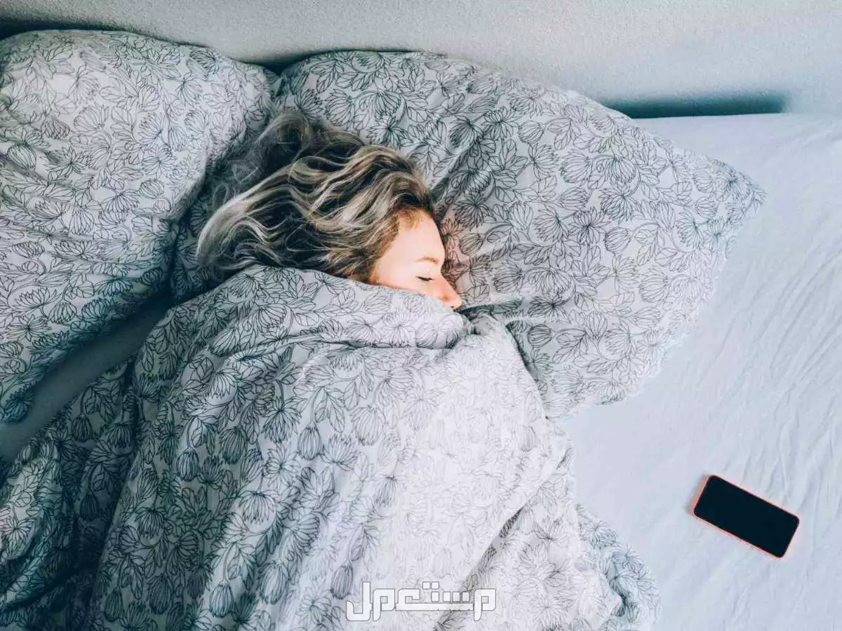 تفسير حلم رؤية الميت وسبب مجيئه