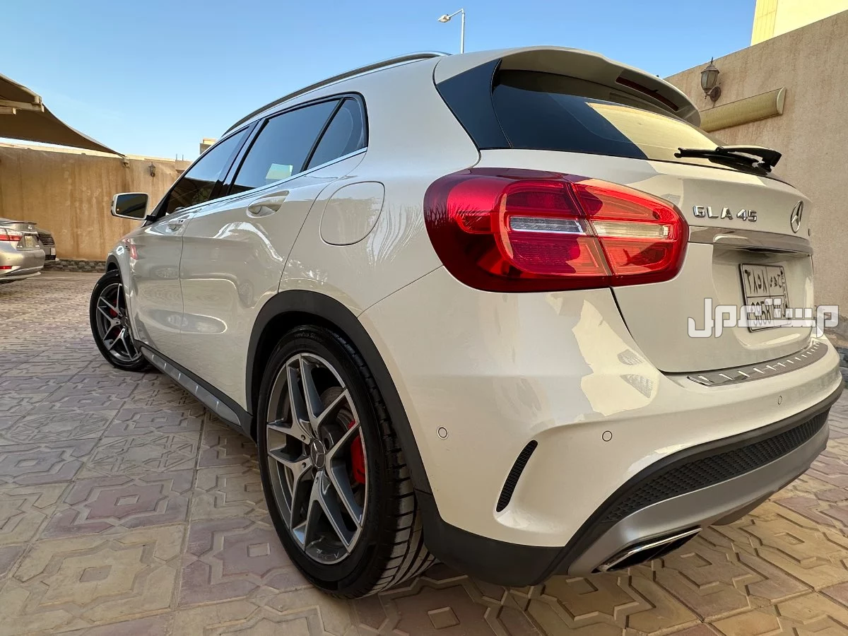 مرسيدس بنز GLA 2015 في الرياض بسعر 90 ألف ريال سعودي