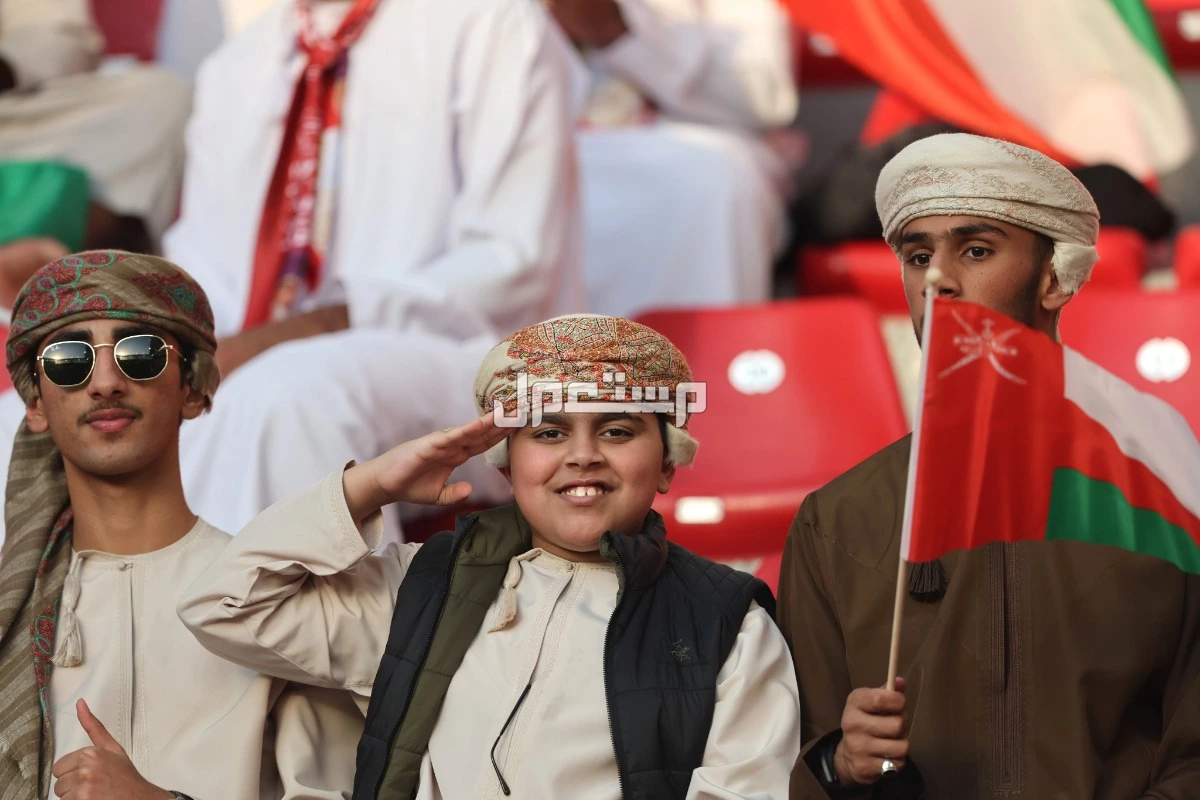مباراة عمان والبحرين نهائي خليجي 26.. رابط حجز التذاكر والقنوات الناقلة جمهور منتخب عمان في المدرجات