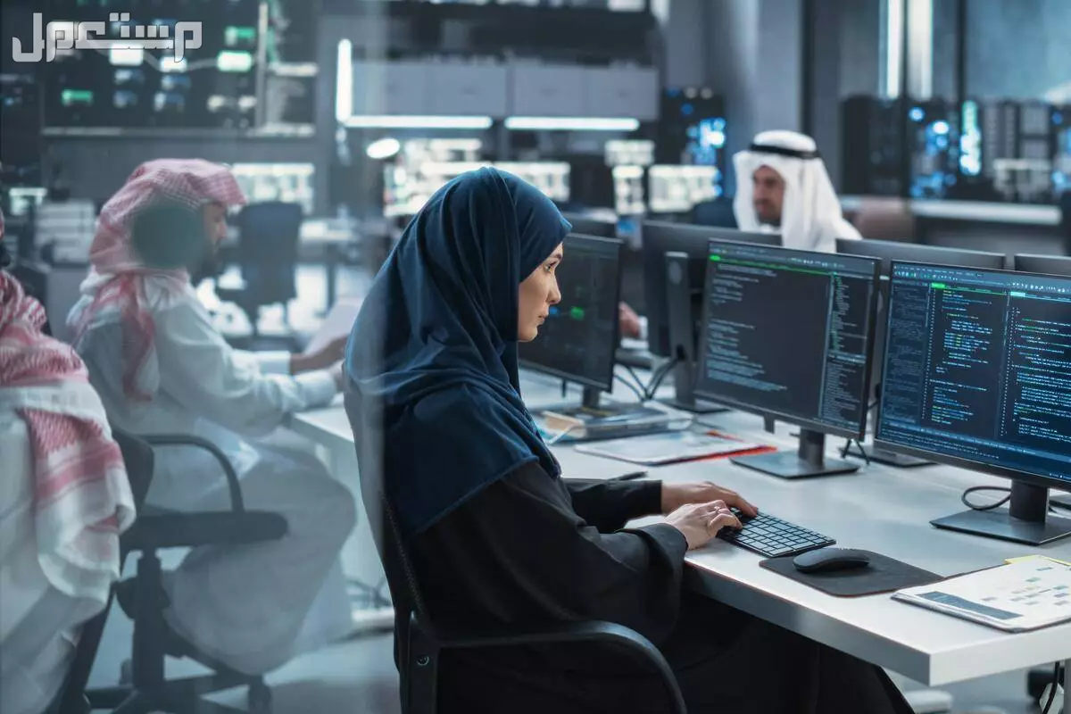 أجمل عبارات تهنئة بالتميّز في العمل​ مكتوبة 2025 (صور) كلمات تهاني بالتميز في العمل