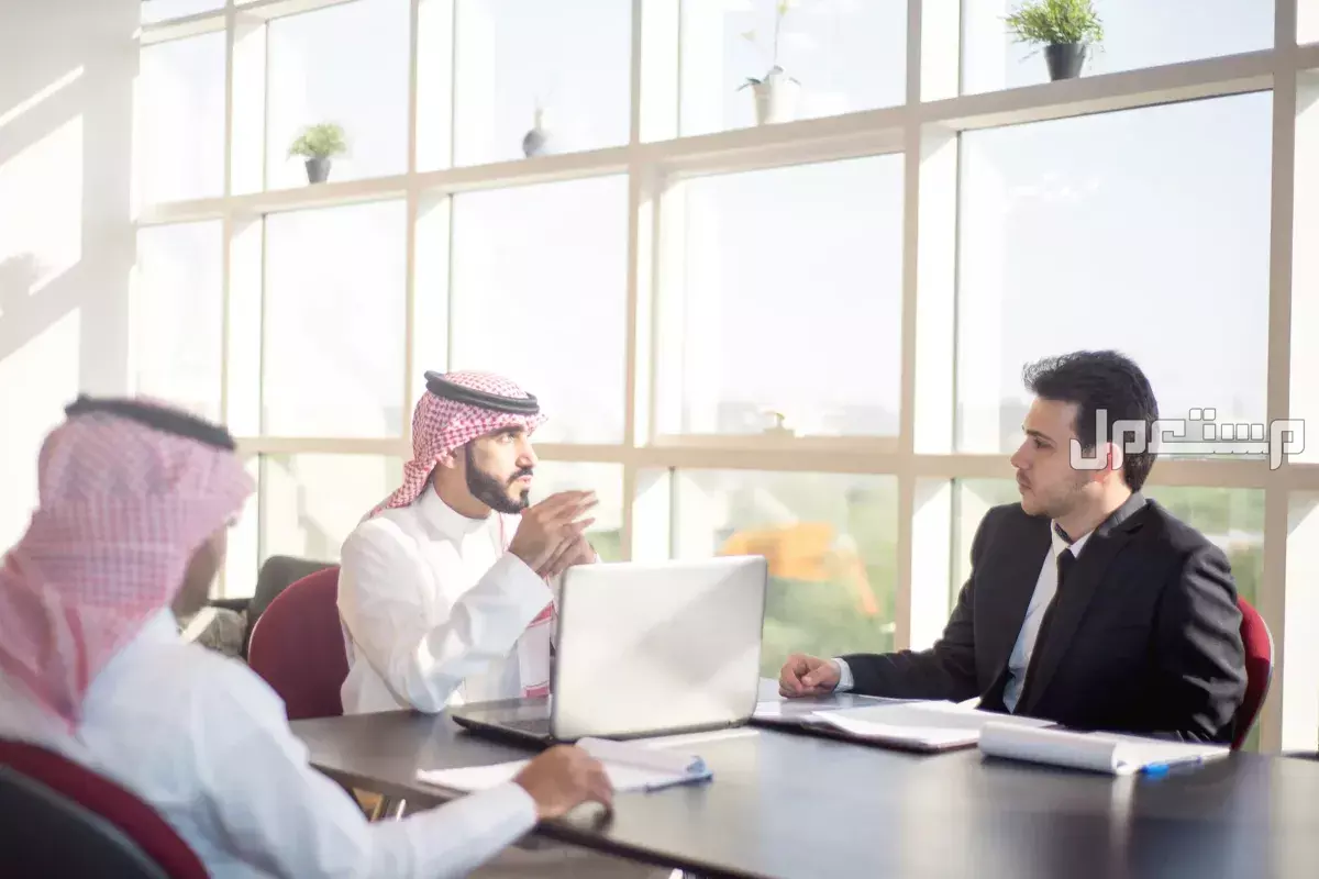 أجمل عبارات تهنئة بالتميّز في العمل​ مكتوبة 2025 (صور) أجمل رسائل تهنئة تميز في العمل