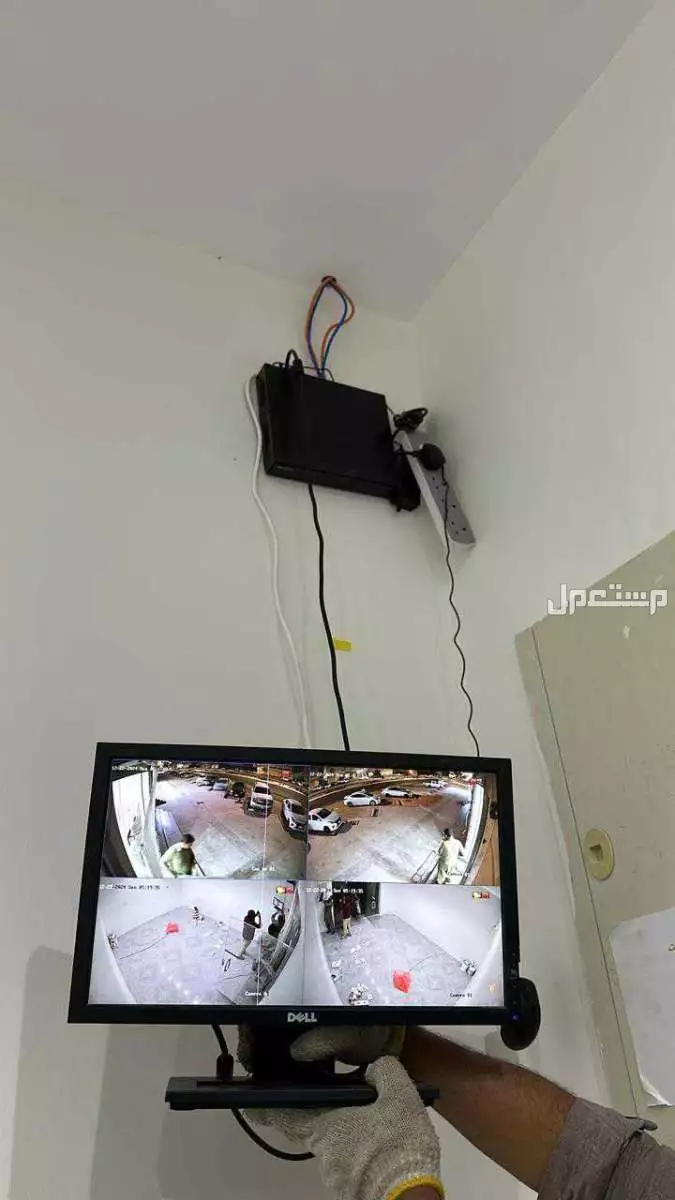فني كيمرات و كمبيوتر و شبكه و تبعاء...