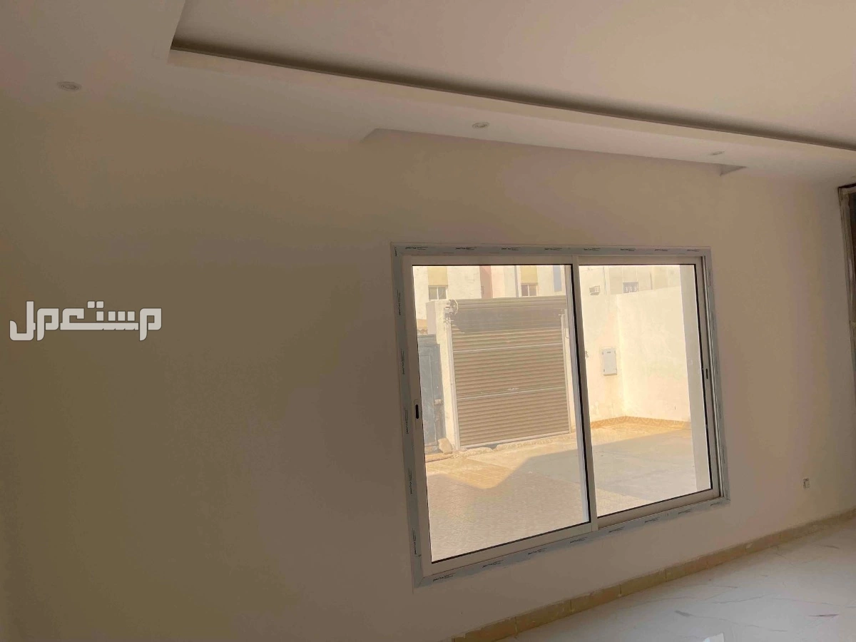 جبس مبورد وجميع انواع الديكورات حوائط واسقف