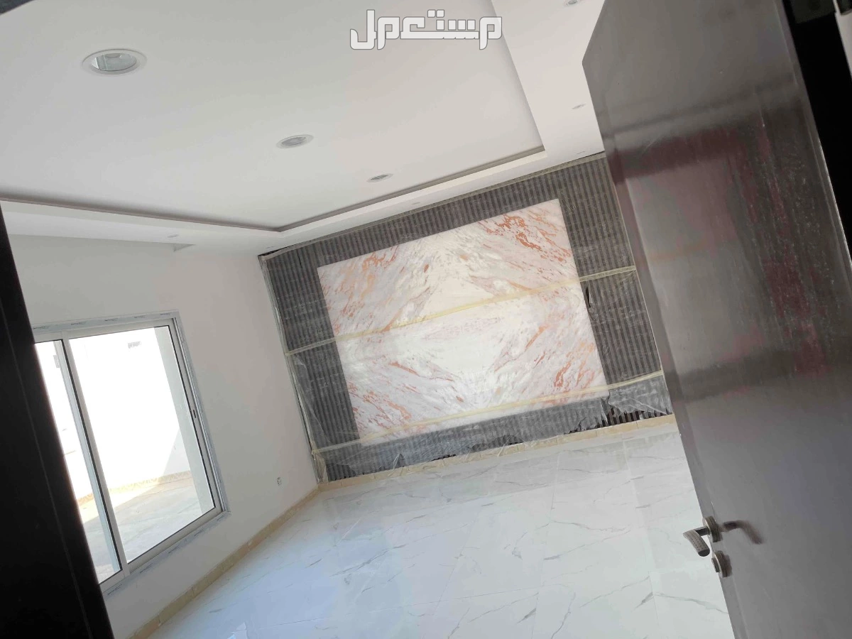 جبس مبورد وجميع انواع الديكورات حوائط واسقف
