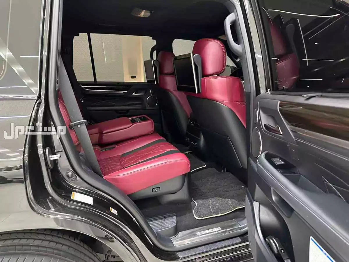 لكزس LX 2019 في أبو ظبي بسعر 190 ألف درهم إماراتي