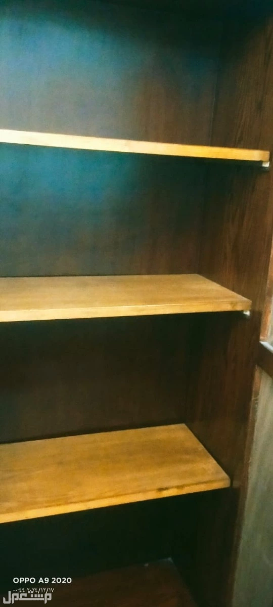 مكتبة عملية للبيع  في قسم أول المنتزة بسعر 2700 جنيه مصري