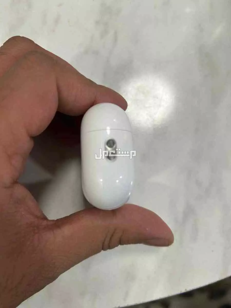 سماعه للبيع ايفون اصليه  جديده استخدام اقل من 3 شهور