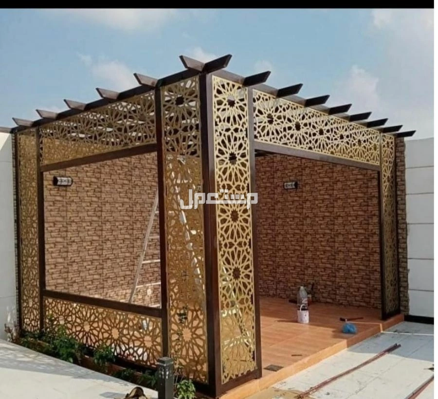 تركيب سواتر فلل الرياض والمظلات وساندوتش بال الرياض هناجر  في الرياض