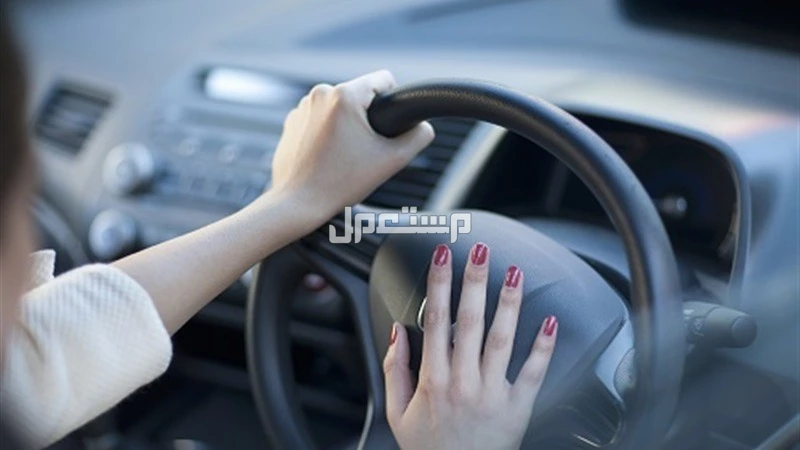 تفسير حلم ركوب السيارة في المقعد الخلفي رؤية السيارة في المنام: تفسير مختصر.