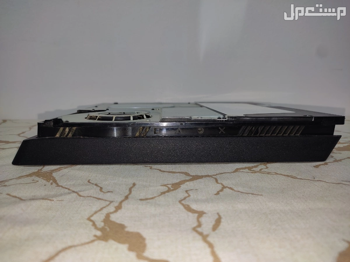 بلايستيشن 4 نظيف اخو الجديد للبيع