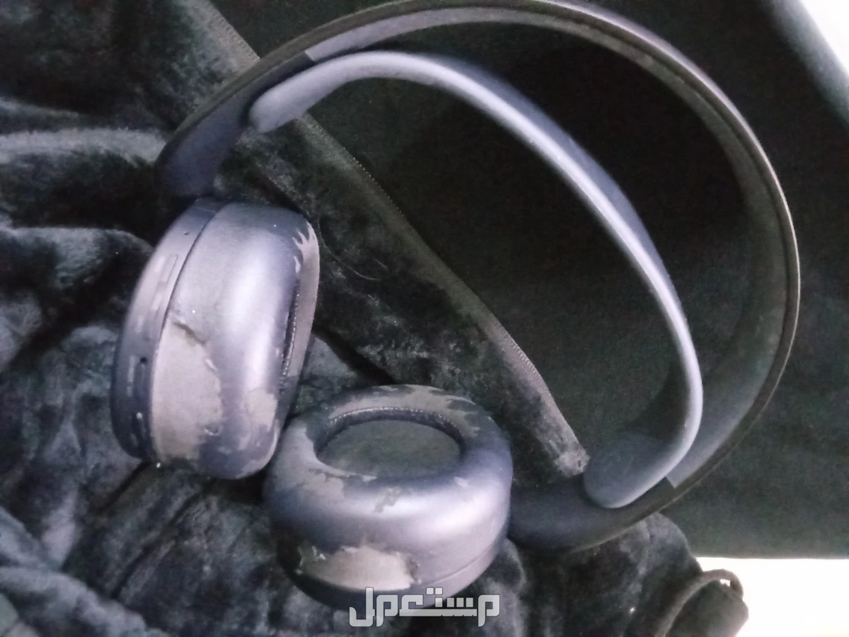 سماعه pulse eliteسوني 5 اسود مستعمل بحاله جيده بسعر 130 ريالا