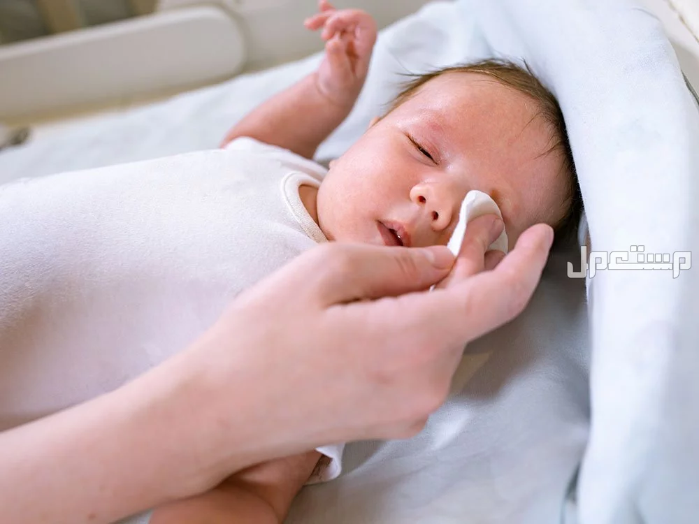 متى تتضح الرؤية عند الرضيع؟.. وكيفية اختبار البصر وفحصه طرق تحفيز حواس طفلك
