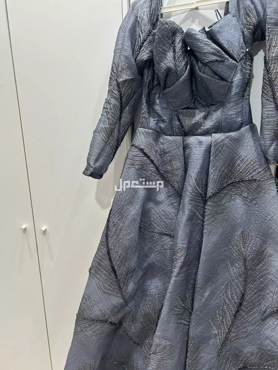 فستان تفصيل للبيع نظيف و جديد لبس 4ساعات 750مكه العوالي فستان للبيع تفصيل جديد لبس 4ساعات  750 في مكة المكرمة بسعر 750 ريال سعودي