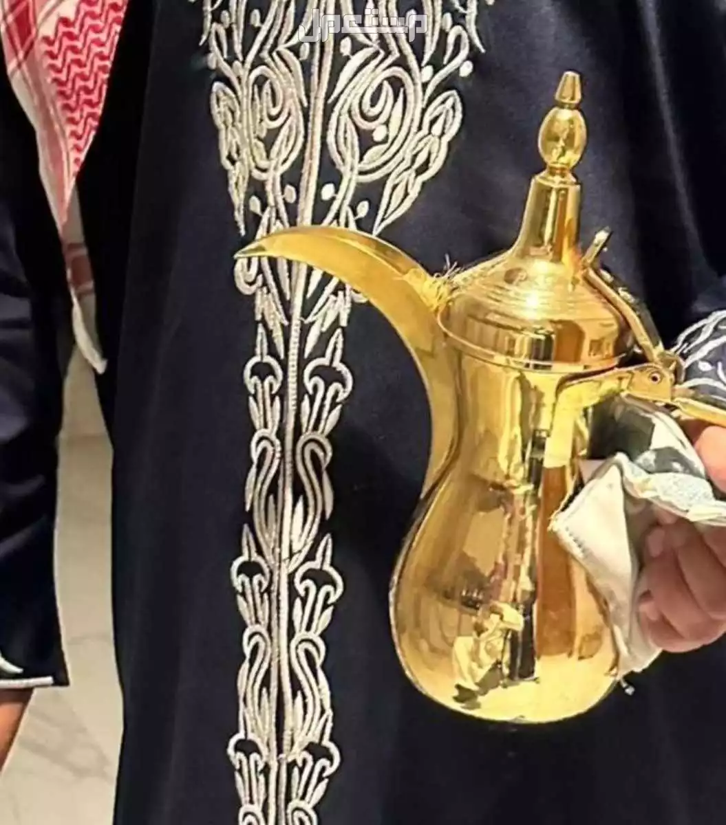 قهوجي الرياض صبابين ضيافة مباشرين قهوة الرياض مقدمين صباب قهوجي حفلات مناسبات