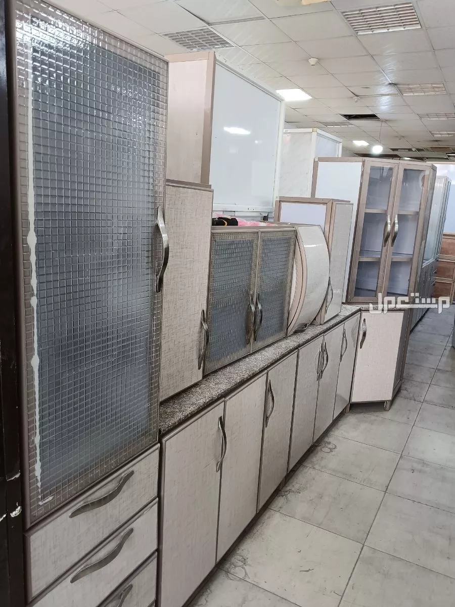 مطابخ مستعمله تشبه الجديد  في الرياض بسعر ألف ريال سعودي