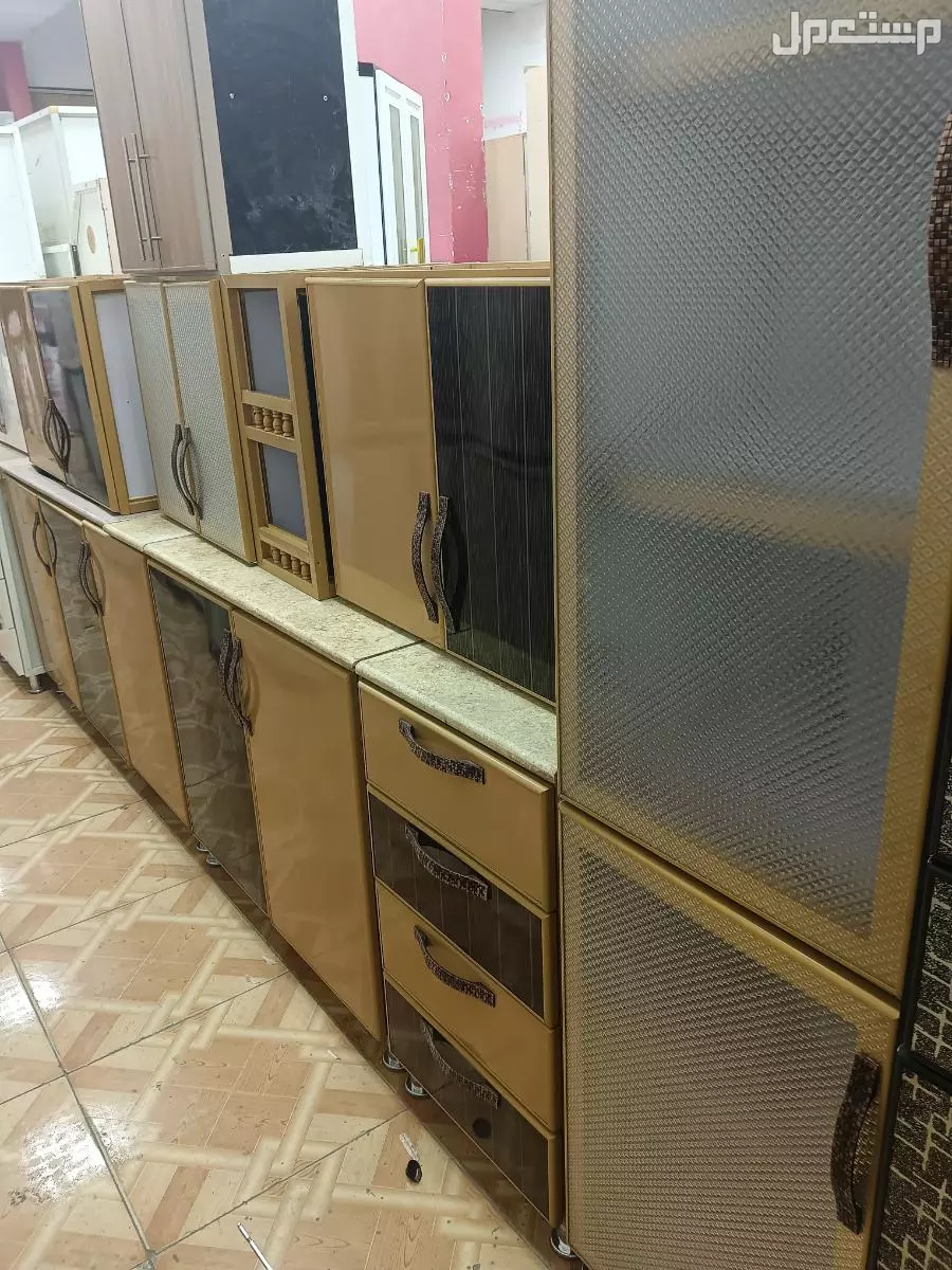 مطابخ مستعمله تشبه الجديد  في الرياض بسعر ألف ريال سعودي