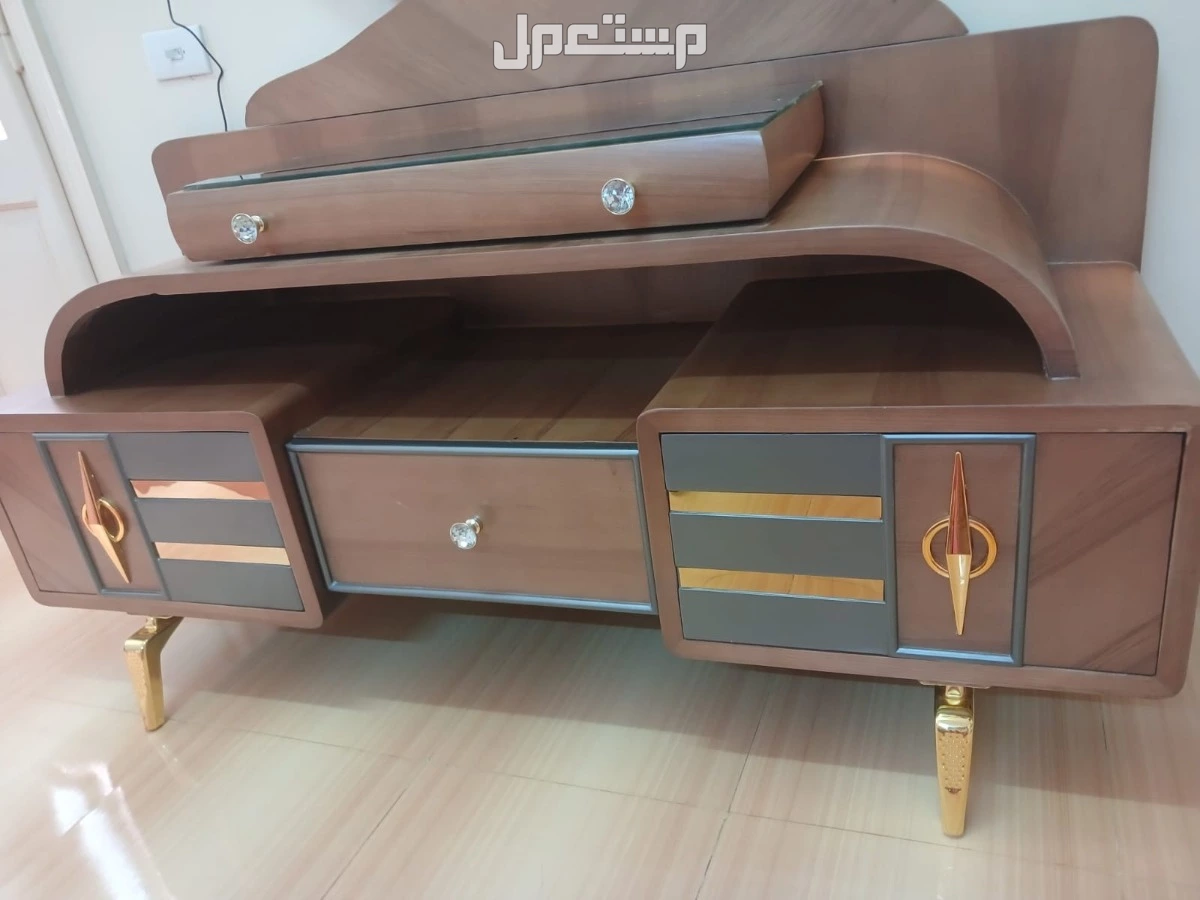 غرفه نوم كامله وجديده للبيع والتواصل مع للشراء