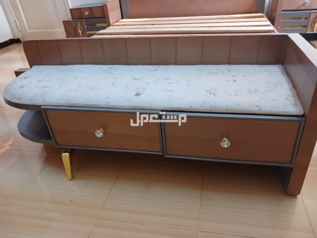 غرفه نوم كامله وجديده للبيع والتواصل مع للشراء