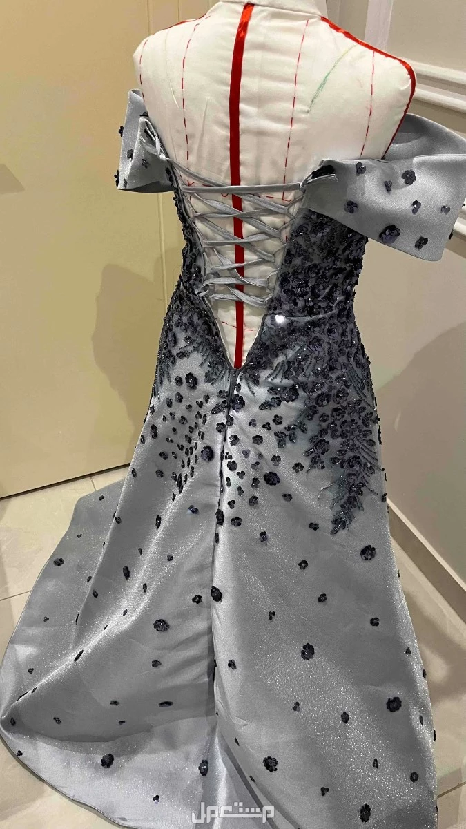فستان سهرة فخم جميل طويل في مكة
