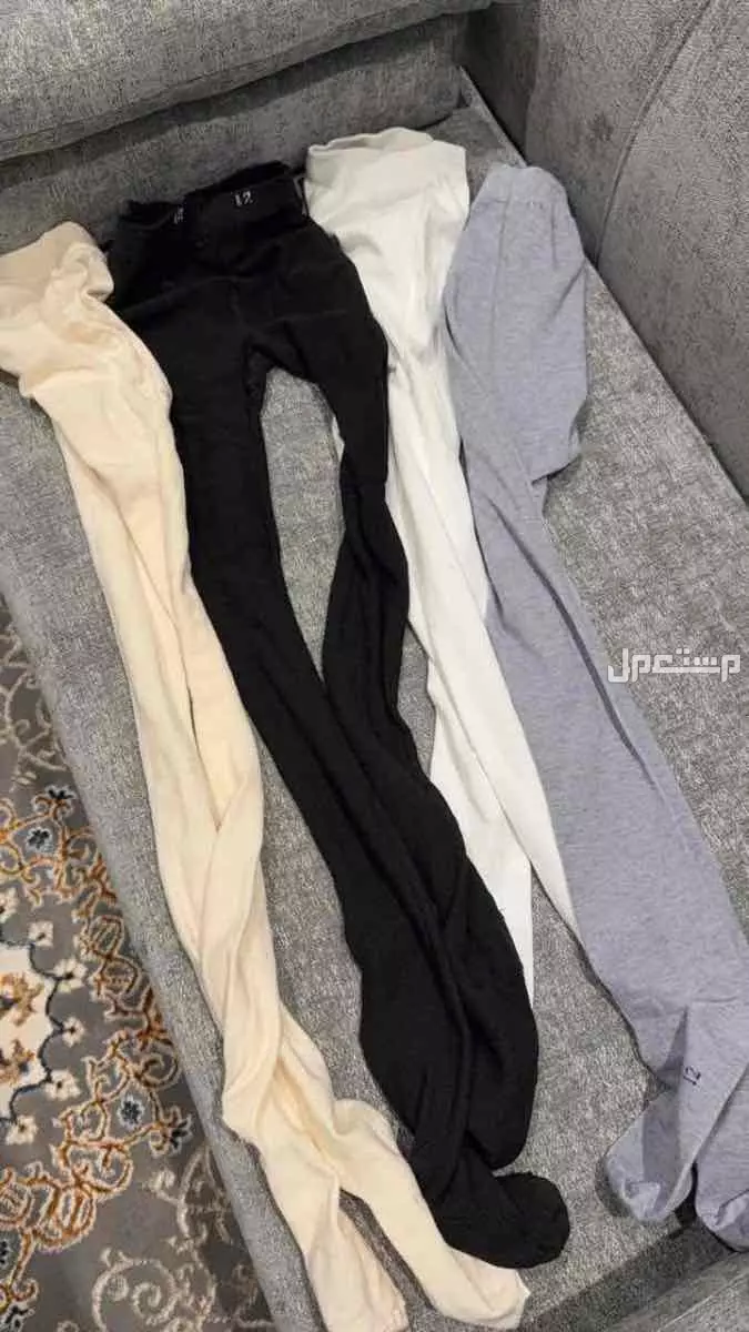 ملابس لتبرع في العقيق مجاناً للمحتاج