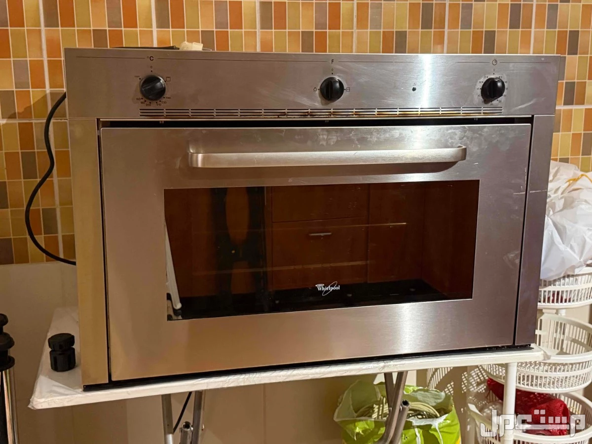 فرن للبيع من شركة وايرلبول Whirlpool