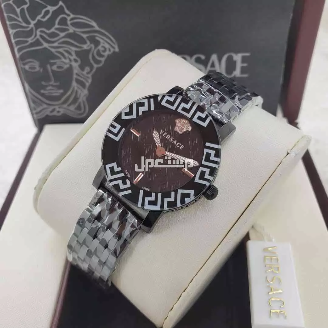 ساعه ماركة فرزاتشي 💎. موديلات نسائي مميزه الأكثر طلباً 🔥 . درجه اولى السير استيل نظيف + جلد ناعم ✅ تقليد درجه اولى - طبق الأصل تماماً💎 .  الرياض